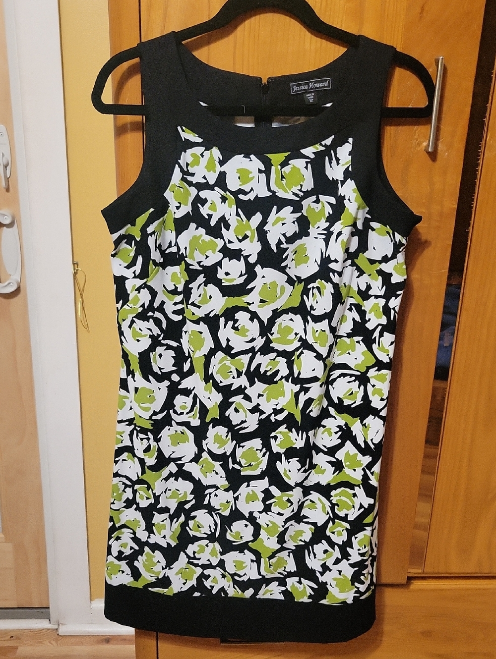 Jessica Howard Black Floral Sheath Dress - White & Lime Green Sz. 12
